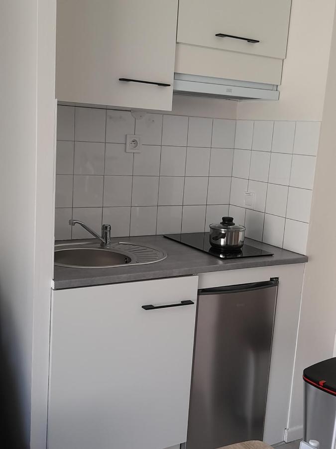 Avec Jardinet Apartment *